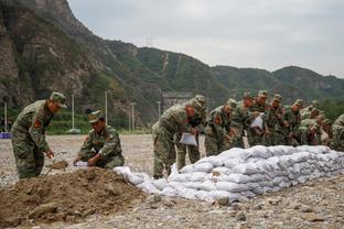 2胜4平连续6场不败，埃因霍温追平队史欧冠最长不败纪录